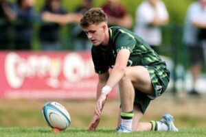 Dylan Curran playing 10 for Connacht u19s